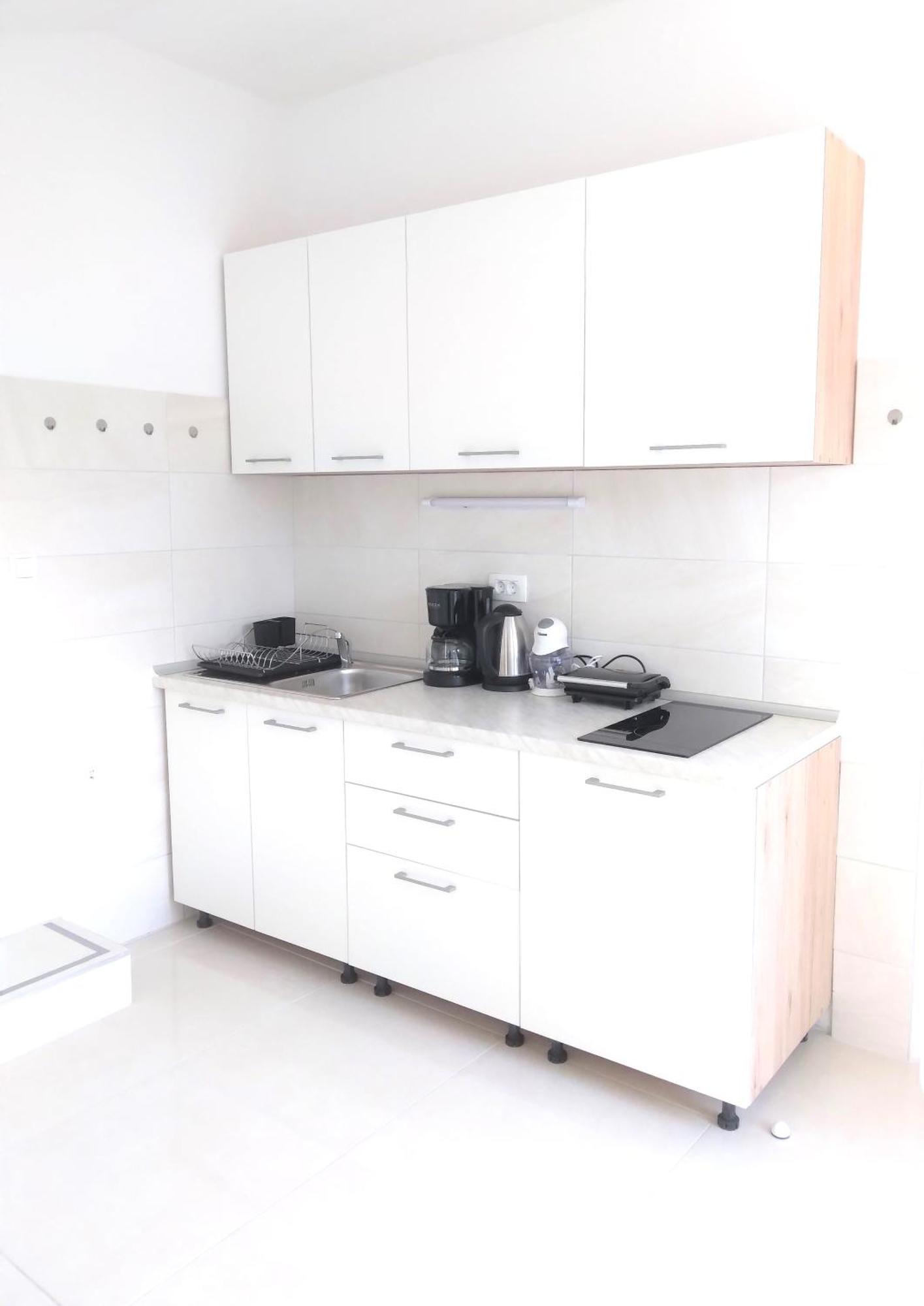 Guesthouse Cecilia Malinska Ngoại thất bức ảnh