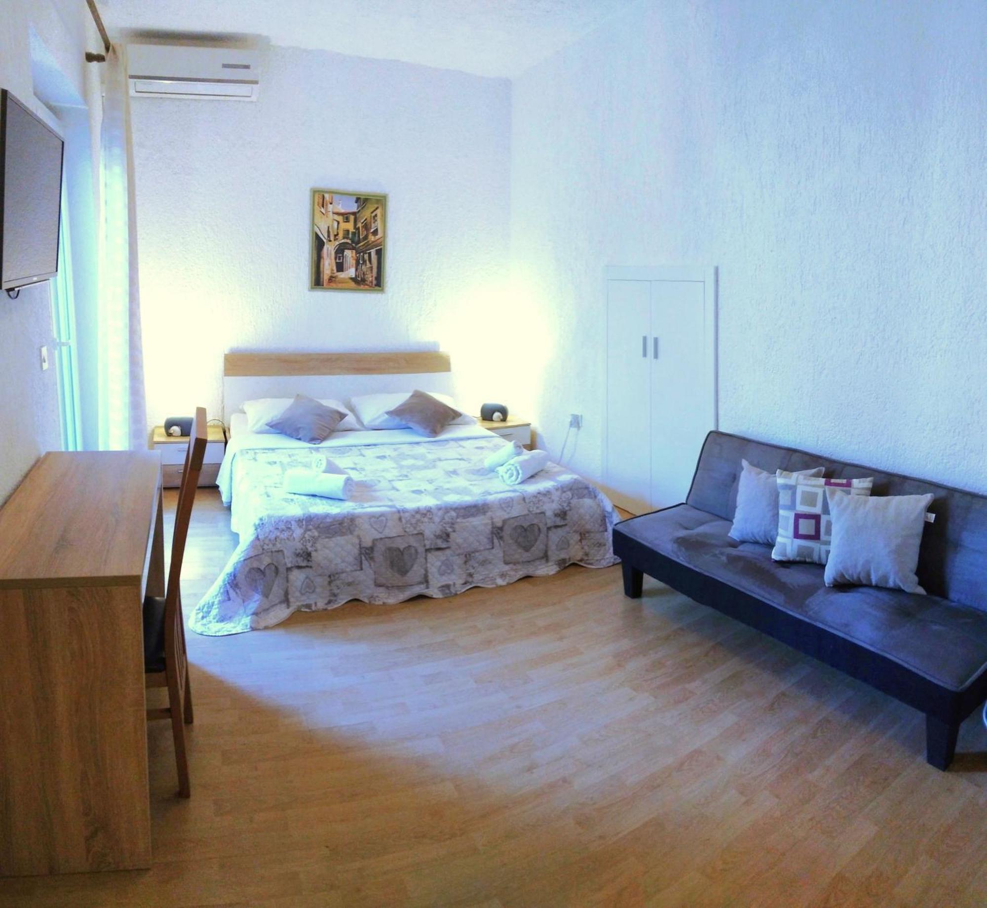 Guesthouse Cecilia Malinska Ngoại thất bức ảnh