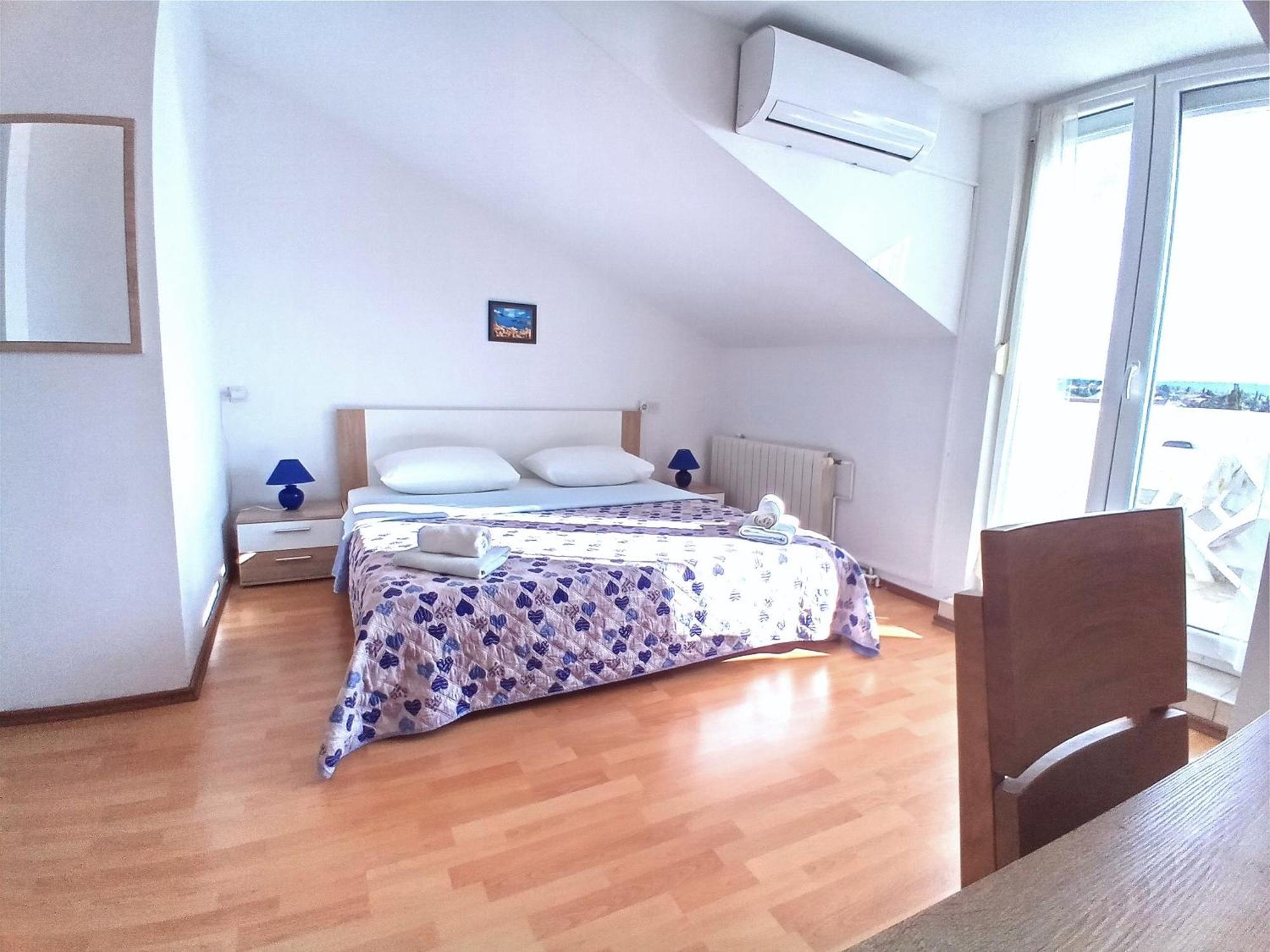 Guesthouse Cecilia Malinska Ngoại thất bức ảnh