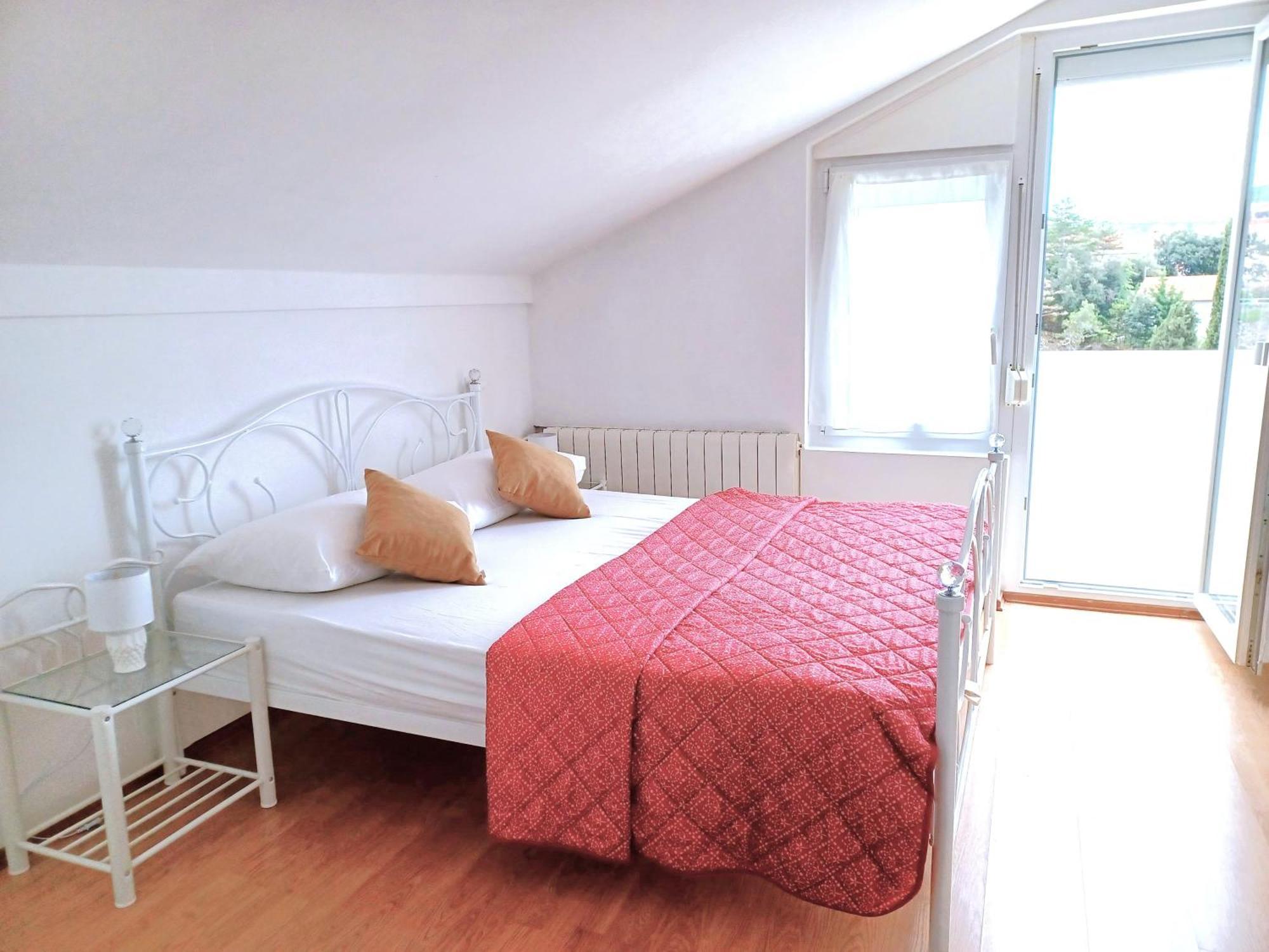 Guesthouse Cecilia Malinska Ngoại thất bức ảnh